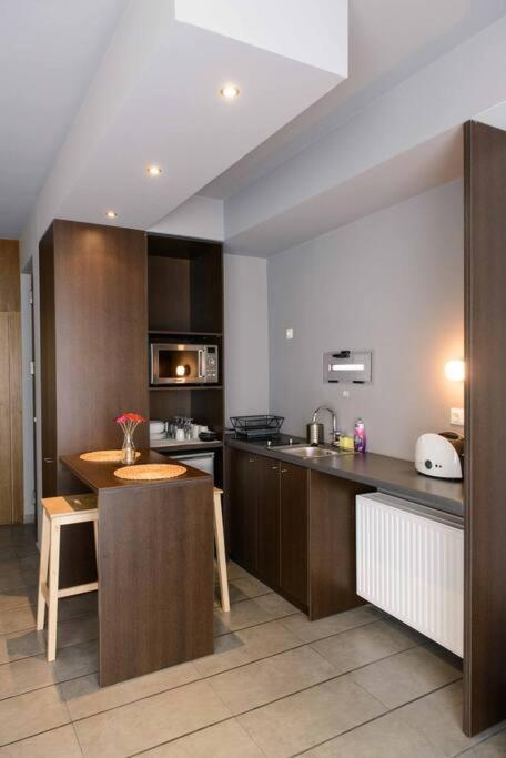 City Lux2Modern Apartment Next To Kerameikos Metro Атина Екстериор снимка
